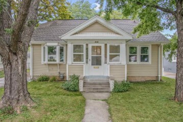 936 Roscoe Street, Green Bay, WI 54304