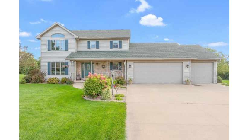 3418 Woodhaven Court Grand Chute, WI 54913 by Score Realty Group, Llc $359,900