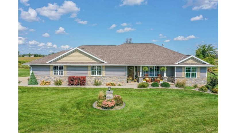 3247 Essen Road Bellevue, WI 54311 by Quorum Enterprises, Inc. $396,000