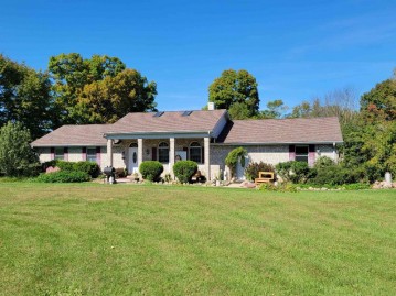 W13090 Buss Road, Grant, WI 54928-9641