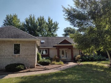 3241 Brooks Road, Oshkosh, WI 54904