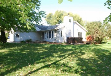 W4711 Golf Course Drive, Taycheedah, WI 54935