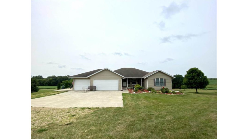 1121 Lincicum Rd Wayne, WI 53522 by First Weber Hedeman Group $495,000