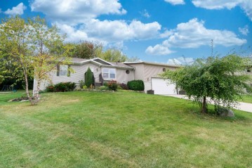 995 Goehl Rd, Waterloo, WI 53594