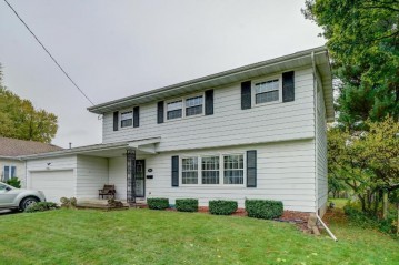 404 W Dean Ave, Monona, WI 53716