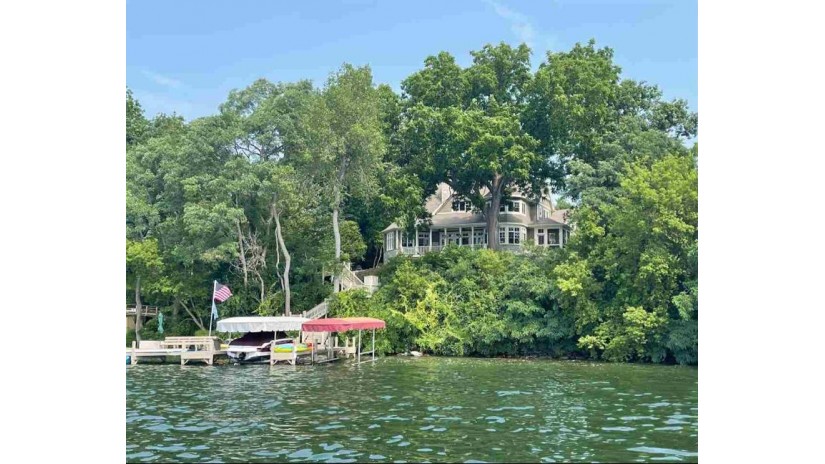 W1955 Belle Mapps Ct Brooklyn, WI 54941 by Better Homes And Gardens Real Estate Special Prope $2,975,000