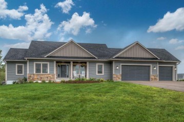 1629 Waters Edge Dr, New Richmond, WI 54017