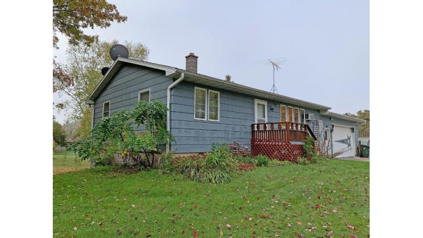 210 8th Ave Clear Lake, WI 54005 by Edina Realty, Inc. $215,000