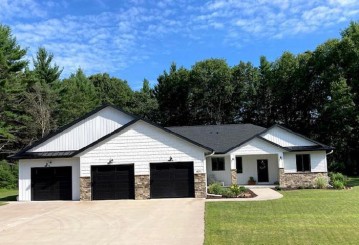 4521 Grand Pine Drive, Wisconsin Rapids, WI 54494