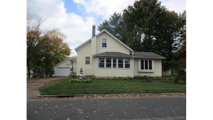 1402 North 13th Avenue Wausau, WI 54401 by First Weber $130,000