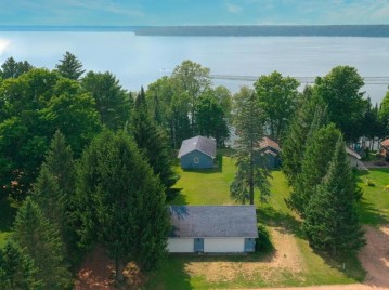 2405 Goldfinch Ln, Lac Du Flambeau, WI 54538