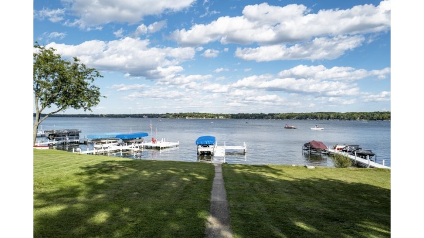 2006 Lakeview Dr Delavan, WI 53115 by Shorewest Realtors $849,500