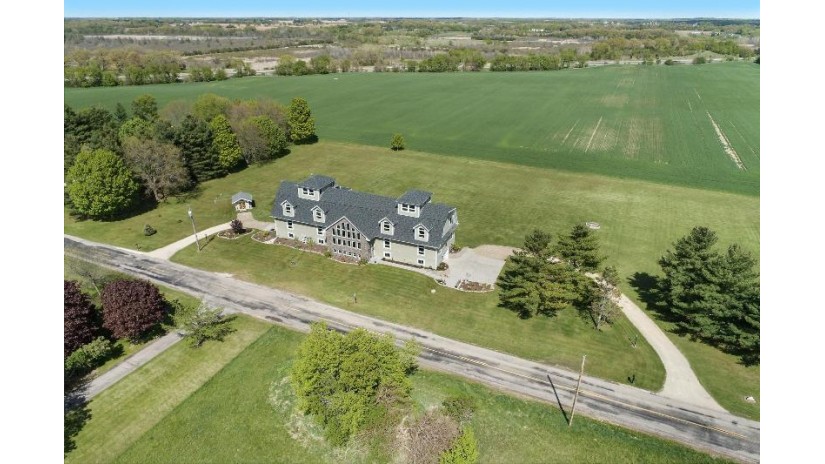 N1870 Clover Rd Bloomfield, WI 53147 by Keefe Real Estate, Inc. $1,399,000