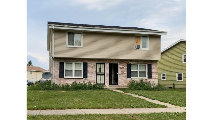 10434 W Kiehnau Ave 10436 Milwaukee, WI 53224 by Root River Realty $184,900