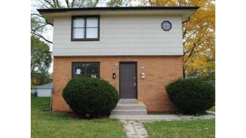 5930 N 61st St 5932 Milwaukee, WI 53218 by Root River Realty $149,900