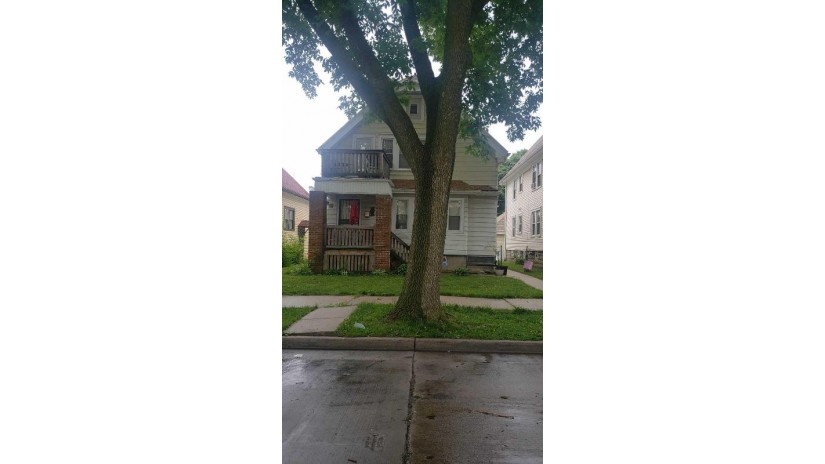 3806 N 5th St 3806A Milwaukee, WI 53212 by Root River Realty $112,900