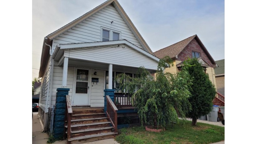 1577 S Union St Milwaukee, WI 53204 by RE/MAX Lakeside-North $112,900