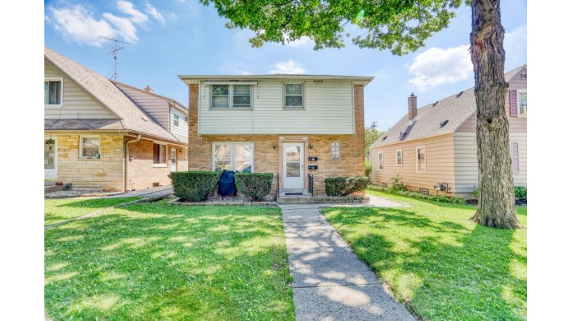 3134 S 49th St Milwaukee, WI 53219 by reThought Real Estate $239,000