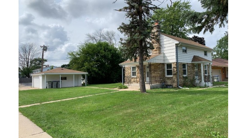 4025 N 94th St Milwaukee, WI 53222 by Grapevine Realty $179,900