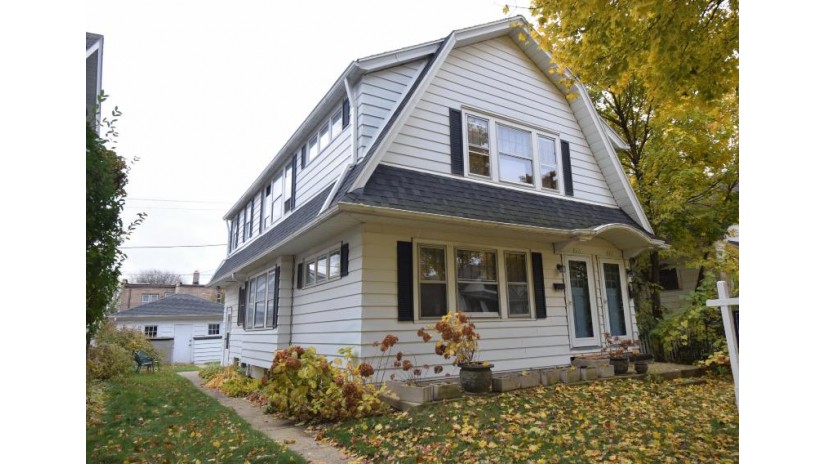 5435 W Cherry St 5437 Milwaukee, WI 53208 by Realty Executives Integrity~NorthShore $246,000
