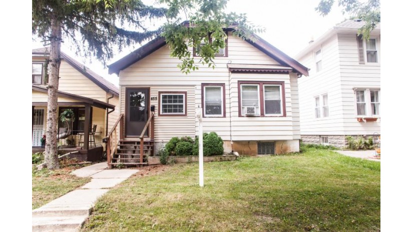 455 S 75th St 455A Milwaukee, WI 53214 by M3 Realty $149,900