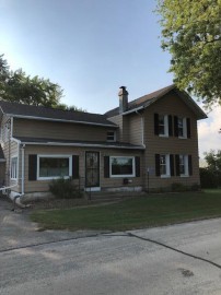 N6217 Main Street Rd, Oak Grove, WI 53032