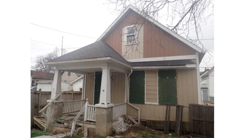 1527 S 14th St Milwaukee, WI 53204 by Redevelopment Authority City of MKE $20,000