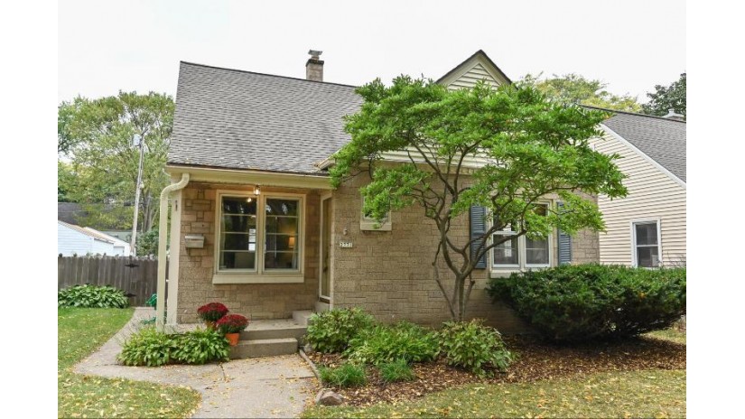 2771 N 80th St Milwaukee, WI 53222 by Firefly Real Estate, LLC $180,000