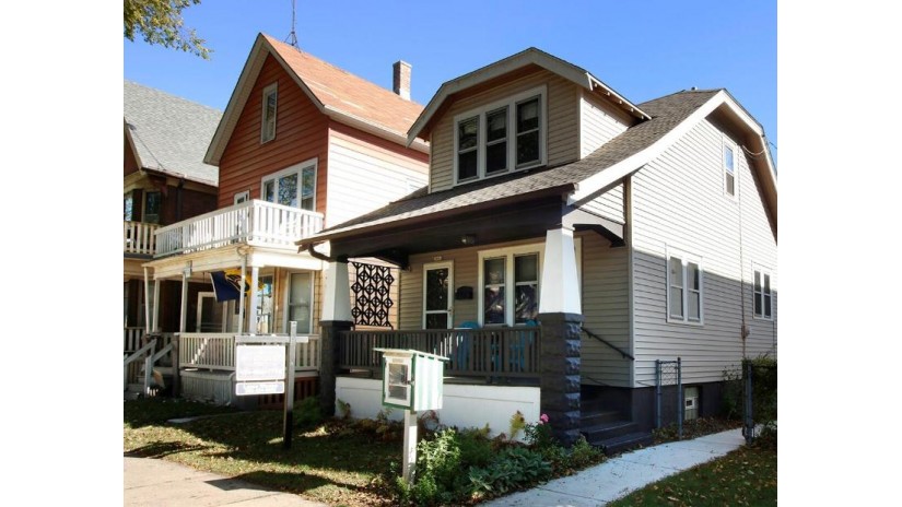 2462 N Fratney St Milwaukee, WI 53212 by Riverwest Realty Milwaukee $179,900