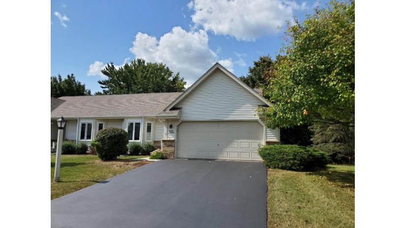 W159N11449 Red Oak Cir Germantown, WI 53022 by Talavera Gonzalez Realty $284,900