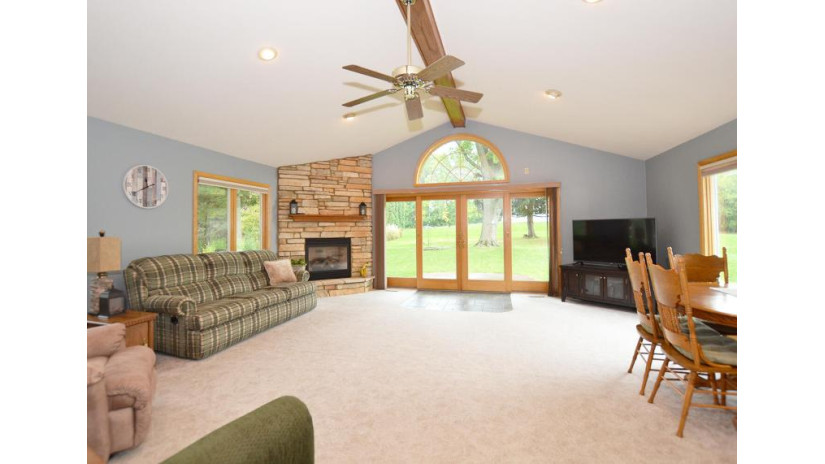 1018 Sunset Dr Delafield, WI 53018 by First Weber Inc - Menomonee Falls $294,900