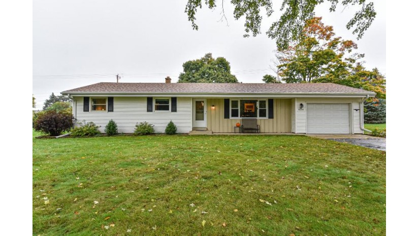 N4W22688 Lexington Dr Pewaukee, WI 53186 by First Weber Inc - Brookfield $249,900