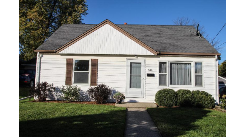 948 Harding Ave Waukesha, WI 53186 by Exit Realty Results $194,900