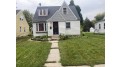 5353 N 47th St Milwaukee, WI 53218 by Shorewest Realtors $99,000