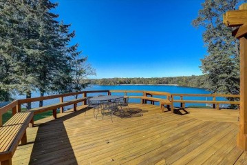 103 E Lake Ln, Richfield, WI 53017-9727