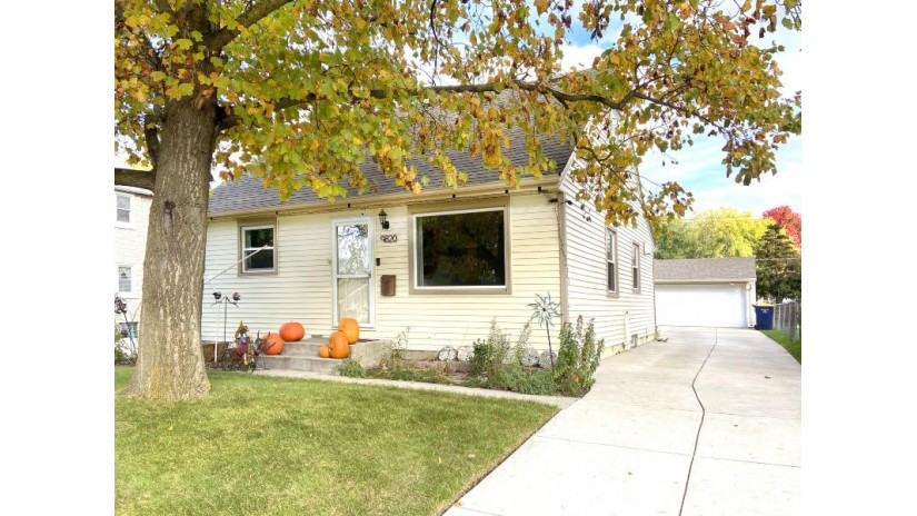 9820 W Montana Ave West Allis, WI 53227 by Riverwest Realty Milwaukee $249,900