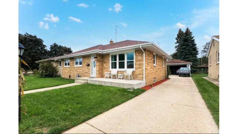 1409 80th St Kenosha, WI 53143 by Better Homes and Gardens Real Estate Power Realty $265,000