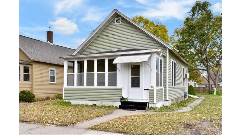 204 Harvester Ave Winona, MN 55987 by Coldwell Banker River Valley, REALTORS $149,900