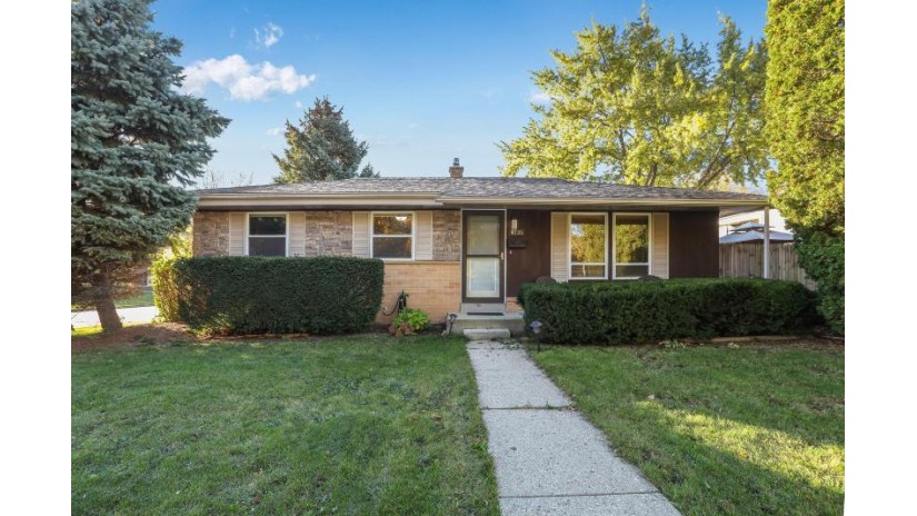 4735 79th St Kenosha, WI 53142 by Welcome Home Real Estate Group, LLC $214,900