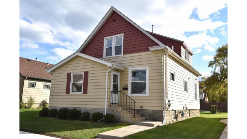 1417 Menomonee Ave South Milwaukee, WI 53172-3015 by RE/MAX Realty Pros~Milwaukee $229,900