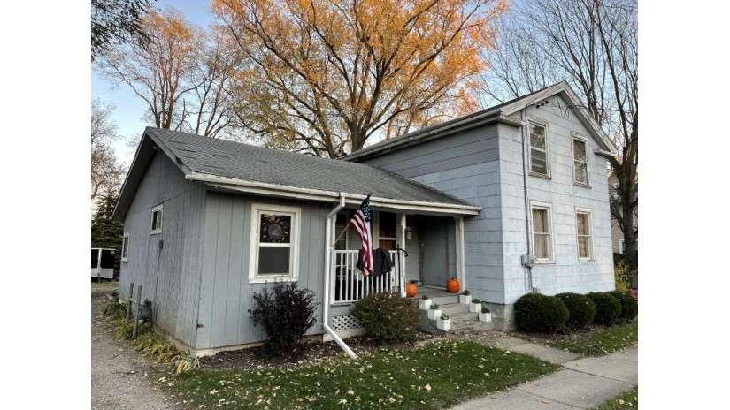 310 S Rochester St Mukwonago, WI 53149 by Realty Executives Southeast $176,500