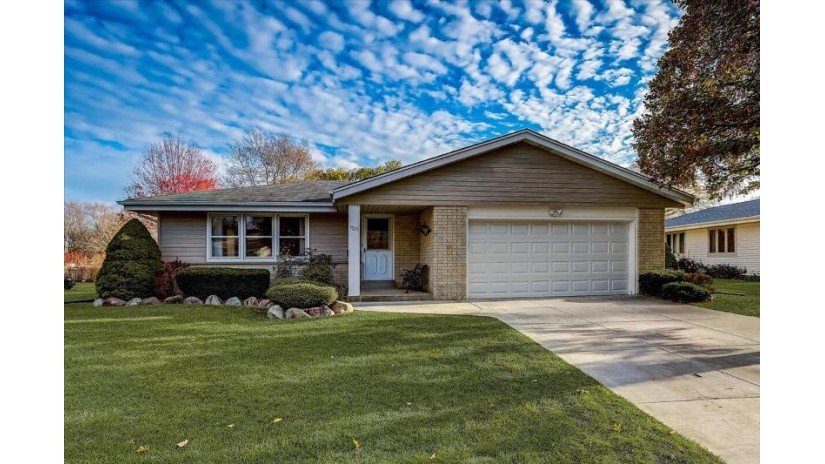 5925 Sugarbush Ln Greendale, WI 53129 by RE/MAX Realty Pros~Milwaukee $274,900