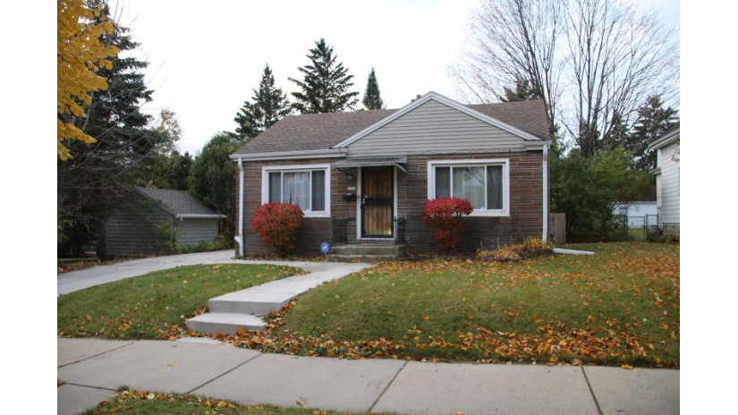 6211 W Richmond Ave Milwaukee, WI 53210 by Moving Forward Realty $123,900