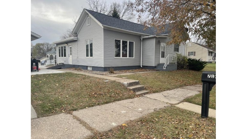 710 Madison St Onalaska, WI 54650 by eXp Realty LLC $189,900