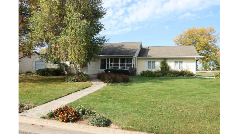 1007 Wieting Ct Chilton, WI 53014 by Coldwell Banker Real Estate Group~Manitowoc $244,900