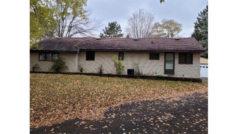 1445 8th Avenue Cumberland, WI 54829 by Re/Max Northstar $235,000
