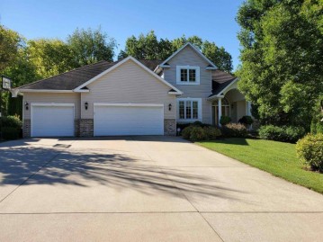 3007 Countryside, Freeport, IL 61032