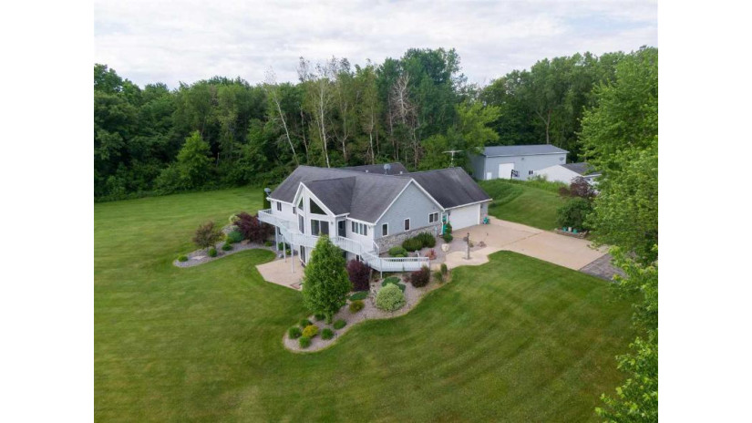 5575 Hwy N Utica, WI 54964 by First Weber, Realtors, Oshkosh $599,900