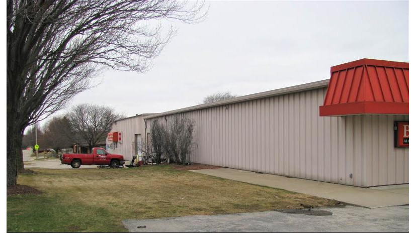 2248 S Ridge Road Ashwaubenon, WI 54304 by DB Commercial LLC $380,000