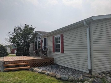 2941 Huebscher Road, Pensaukee, WI 54101